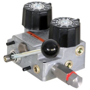 3/4 Inch NPT Dual Flow Hydraulic Spreader Valve And Console 7-15 GPM